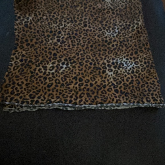 NWT Pink by Victoria's Secret Leopard Crop Top - Picture 8 of 8